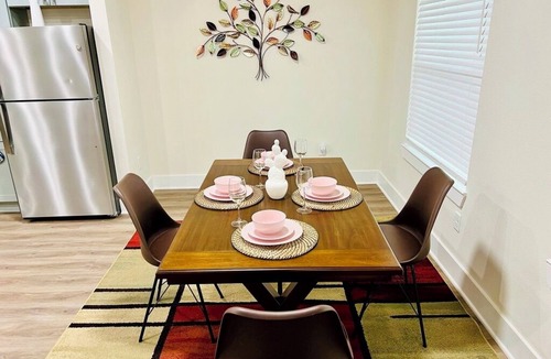 Grogan's Mill Apartment | 2-Bedroom 2-Full Baths with FREE Parking, Washer & Dryer, WiFi in The Woodlands