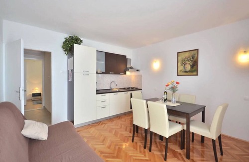 Mimice Apartment | 2 Bedroom, 4 Guests, Direct on a stunning beach