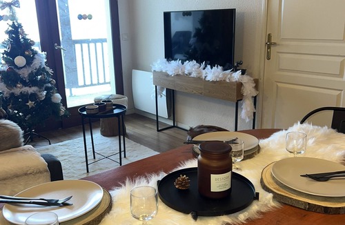 La Mongie Apartment | 2-bedroom apartment La Mongie, sleeps 7, pool, view of slopes