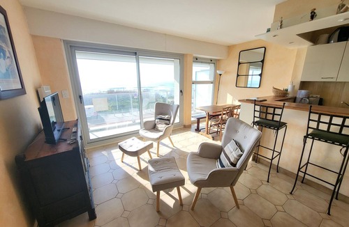 Les Sables d'Olonne Apartment | 2-Bedroom Apartment Sea View - Parking, Pets Allowed