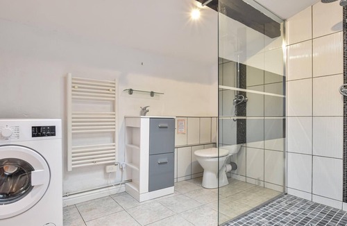 Saint-Hilaire-de-Voust House | 2 bedroom accommodation in St Hilaire de Voust