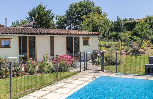 Saint-Hilaire-de-Voust House | 2 bedroom accommodation in St Hilaire de Voust