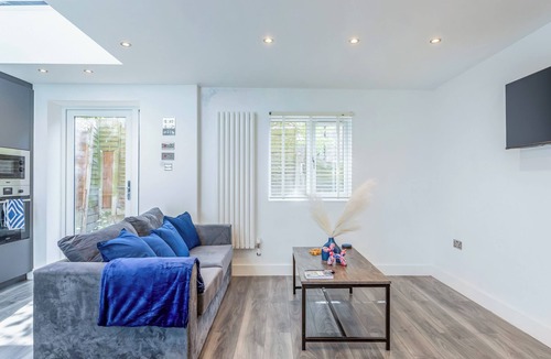 Kilburn Cottage | 2 bedroom accommodation in All Greater London
