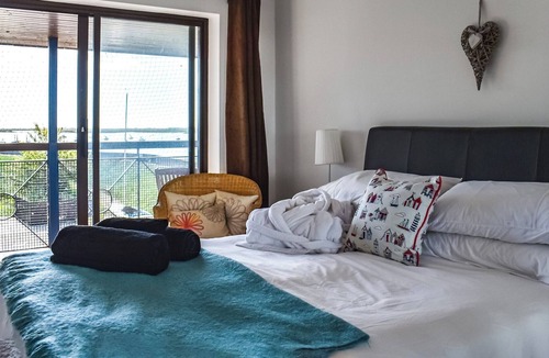 Burnham-on-Crouch Cottage | 2 bedroom accommodation in Burnham-on-Crouch