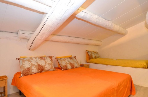 La Roque-sur-Ceze House | 2 bedroom accommodation in La-Roque-sur-Cèze