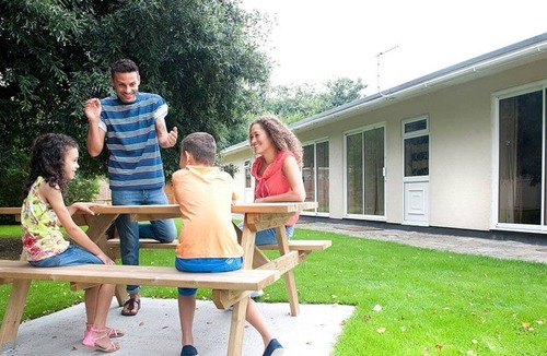 Brean Ski Chalet | 2 bedroom accommodation in Burnham-on-Sea