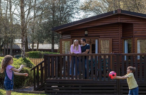 Lydney Cabin | 2 bedroom accommodation in Forest of Dean