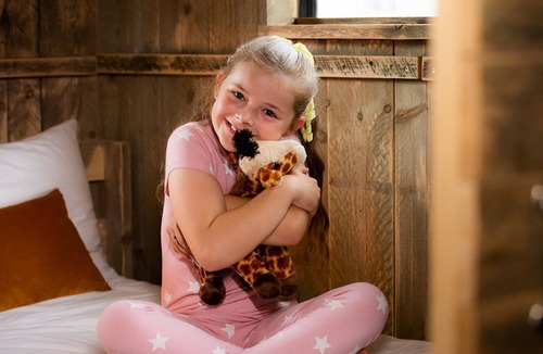 Overton-on-dee RV Rental | 2 bedroom accommodation in Eyton, Wrexham