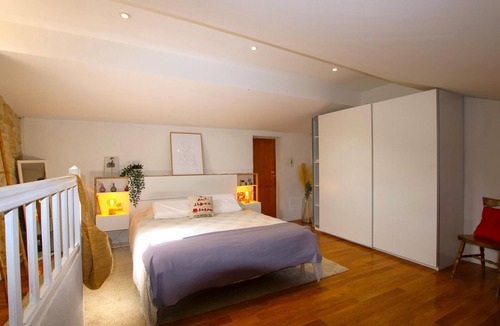 Saint-Restitut House | 2 bedroom accommodation in Saint Restitut