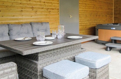 Rugeley Cottage | 2 bedroom accommodation in Cannock Chase