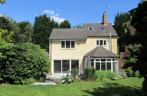 Rugeley Cottage | 2 bedroom accommodation in Cannock Chase