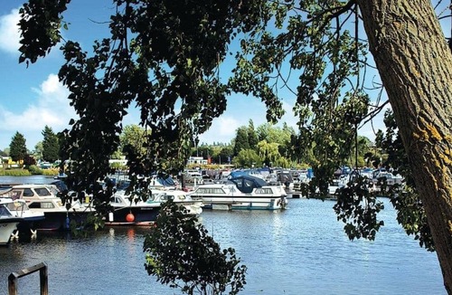 Great Houghton Cabin | 2 bedroom accommodation in Great Billing