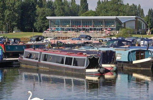 Great Houghton Cabin | 2 bedroom accommodation in Great Billing