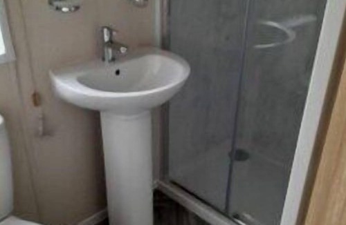 Great Houghton Cabin | 2 bedroom accommodation in Great Billing