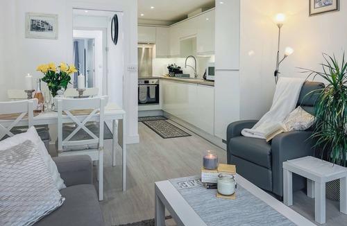 Littlehampton Cottage | 2 bedroom accommodation in Littlehampton