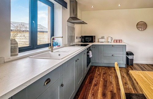 Attleborough Ski Chalet | 2 bedroom accommodation in Old Buckenham