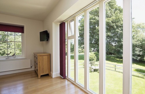 Tilney Fen End Cottage | 2 bedroom accommodation in Sutton Bridge, Spalding