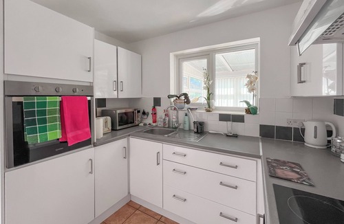 Pagham Cottage | 2 bedroom accommodation in Bognor Regis