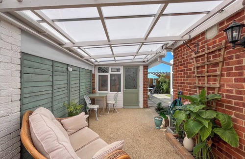 Pagham Cottage | 2 bedroom accommodation in Bognor Regis