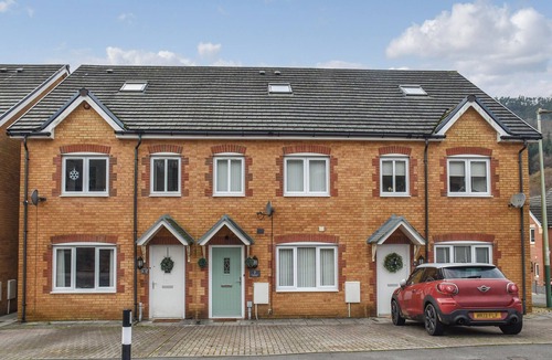 Ynysddu Cottage | 2 bedroom accommodation in Cwmfelinfach