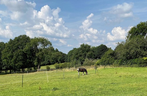 Old Brampton Cottage | 2 bedroom accommodation in Holymoorside