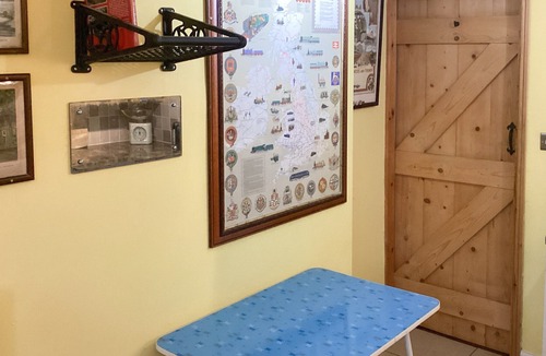 Little Eaton Cottage | 2 bedroom accommodation in Morley, near Derby