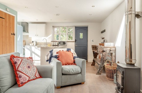 Sutton Cottage | 2 bedroom accommodation in Langley, near Macclesfield
