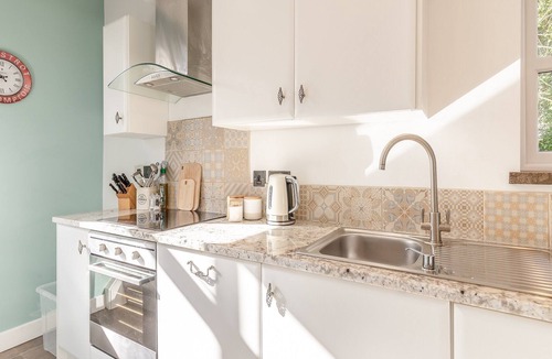 Sutton Cottage | 2 bedroom accommodation in Langley, near Macclesfield