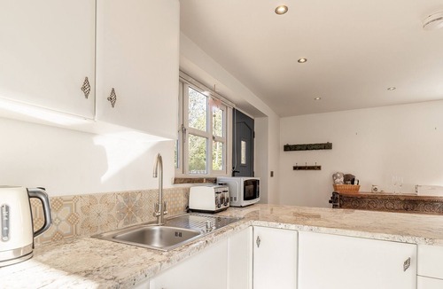 Sutton Cottage | 2 bedroom accommodation in Langley, near Macclesfield