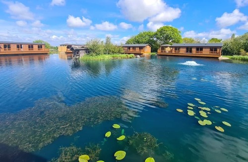Caistor Cabin | 2 bedroom accommodation in Caistor, Market Rasen