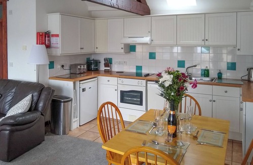 Shipton Gorge Cottage | 2 bedroom accommodation in Shipton Gorge