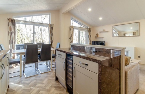 Woolverstone Cabin | 2 bedroom accommodation in Woolverstone, Ipswich