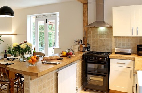 Crowborough Cottage | 2 bedroom accommodation in Crowborough