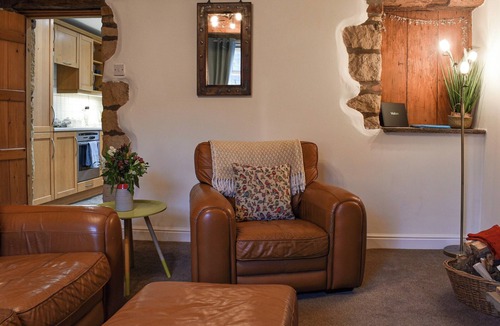 Hurst Green Cottage | 2 bedroom accommodation in Hurst Green