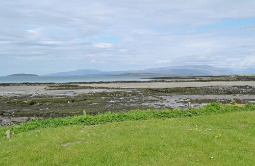 Broadford Cottage | 2 bedroom accommodation in Lower Harrapool, near Broadford