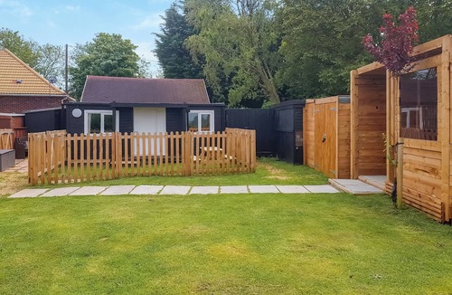 Tilney Fen End Cottage | 2 bedroom accommodation in West Walton