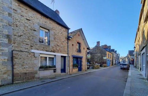 Antrain House | 2 bedroom accommodation in Antrain