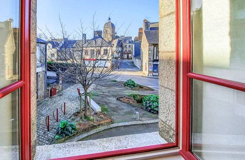 Antrain Apartment | 2 bedroom accommodation in Antrain