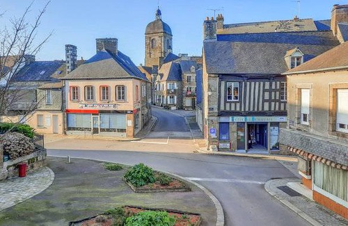 Antrain Apartment | 2 bedroom accommodation in Antrain