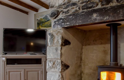 Dinas Cottage | 2 bedroom accommodation in Aberdesach