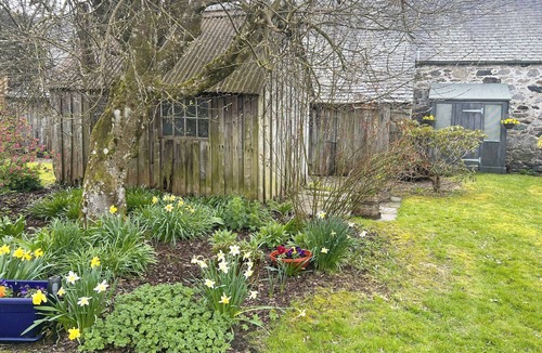 Blairgowrie Cottage | 2 bedroom accommodation in Kirkmichael, near Pitlochry