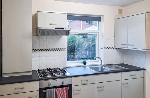 Bournemouth Cottage | 2 bedroom accommodation in Bournemouth