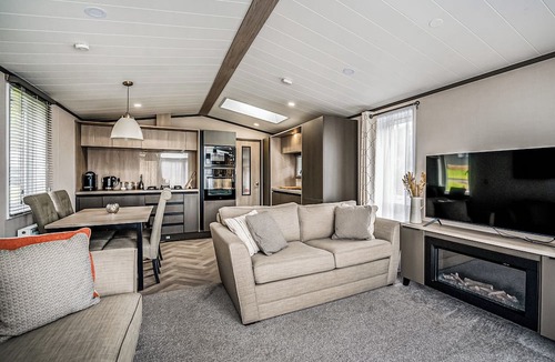 Bridgnorth Ski Chalet | 2 bedroom accommodation in Bridgnorth