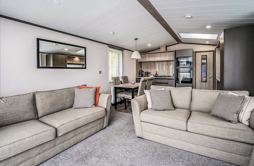 Bridgnorth Ski Chalet | 2 bedroom accommodation in Bridgnorth