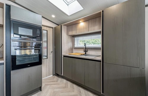 Bridgnorth Ski Chalet | 2 bedroom accommodation in Bridgnorth