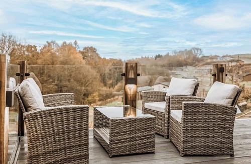 Bridgnorth Ski Chalet | 2 bedroom accommodation in Bridgnorth