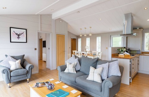 Cannington Ski Chalet | 2 bedroom accommodation in Cannington