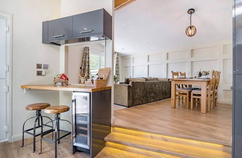 Cannington Ski Chalet | 2 bedroom accommodation in Cannington