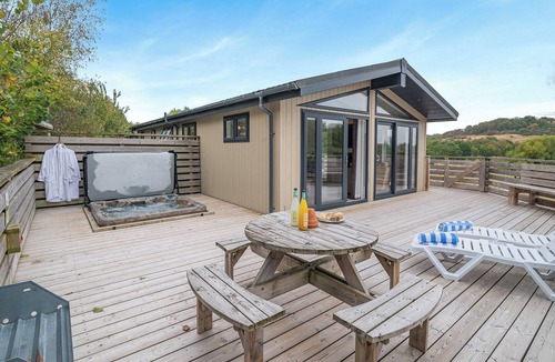 Cannington Ski Chalet | 2 bedroom accommodation in Cannington