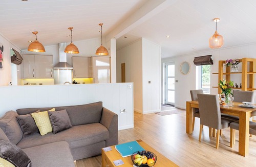 Cannington Ski Chalet | 2 bedroom accommodation in Cannington